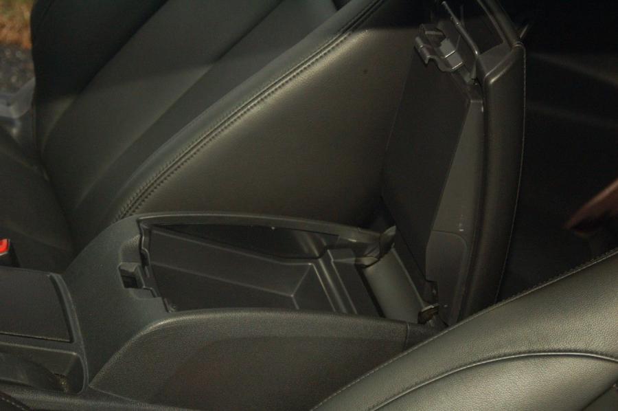  Nissan Altima Coupe 2.5S 2008 года  (фото 18 из 50)